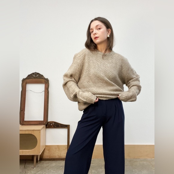 Purnell Oversized Slouchy Chunky Knit Oatmeal Sweater, Pre-loved in EC - Picture 4 of 16